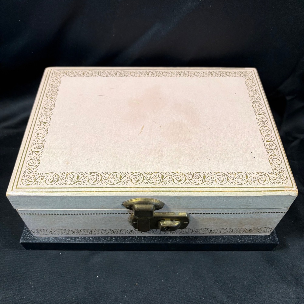 Vintage Mid Century Light Pink Faux Leather Jewelry Box Gold Filigree